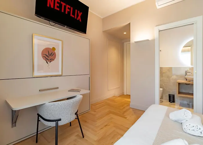 Konukevi Cipro Vatican Luxury Escape 4*